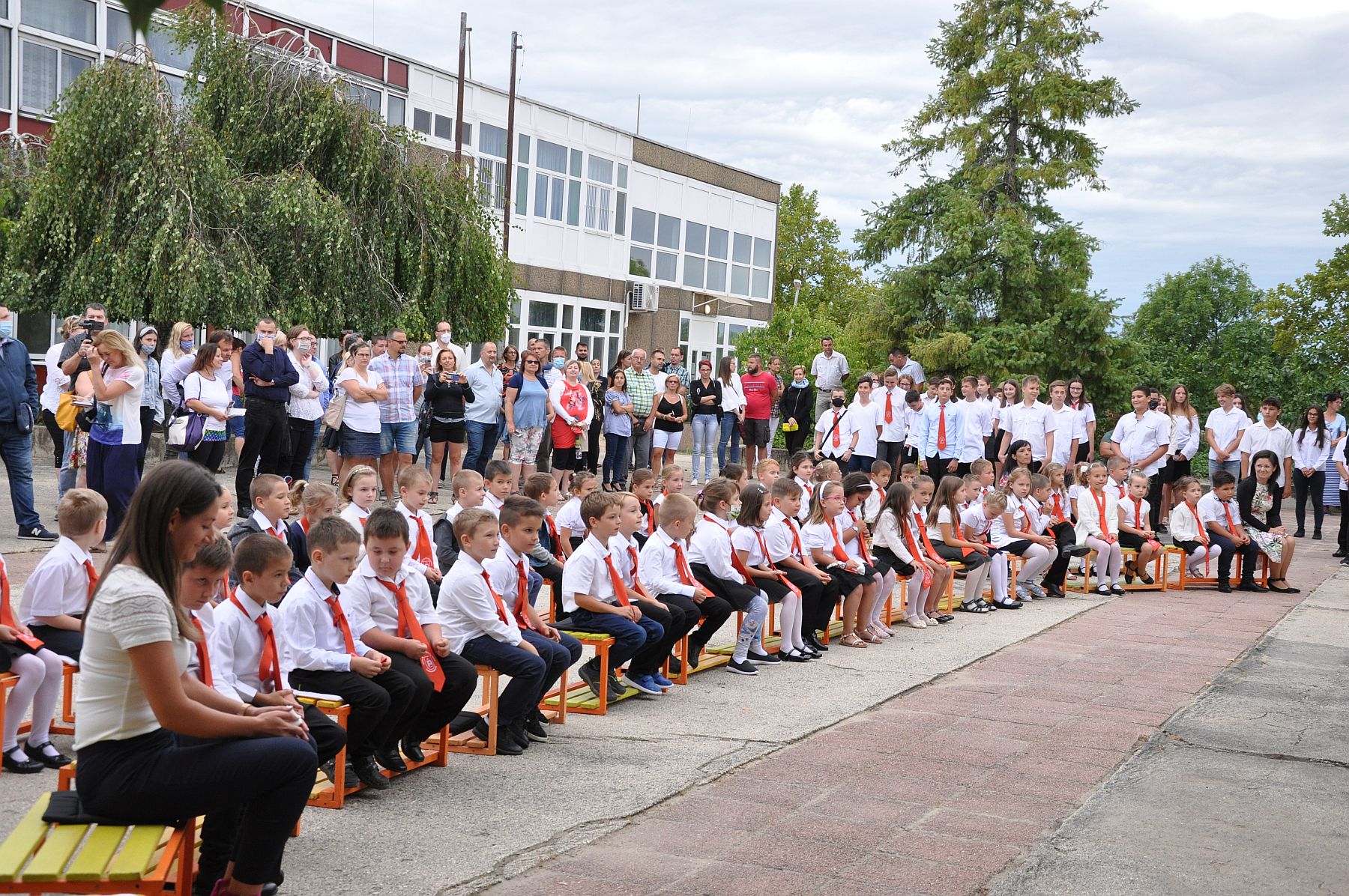 Szeptember 1-től biztonsággal elindulhat a jelenléti oktatás az iskolákban
